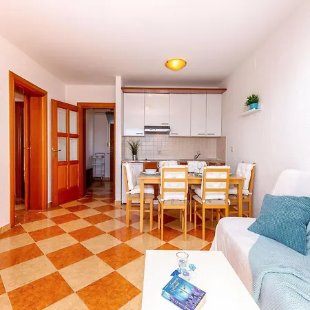 Luxurious In Kvarner By Sea