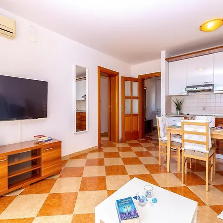Luxurious In Kvarner By Sea Apartment *